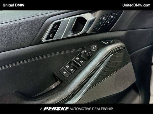Used 2023 BMW X5 xDrive40i w/ Executive Package AWD/4WD image 3