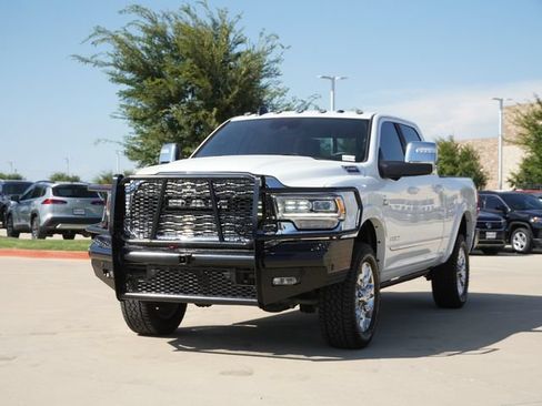 Used 2024 RAM 2500 Limited AWD/4WD image 3