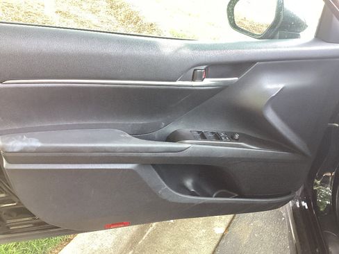 Used 2024 Toyota Camry SE FWD image 20