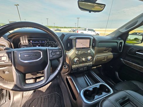 Used 2020 GMC Sierra 1500 Denali w/ Denali Ultimate Package AWD/4WD image 25