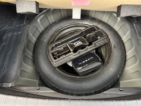 Used 2023 Nissan Maxima SV w/ Floor Mat Group image 29