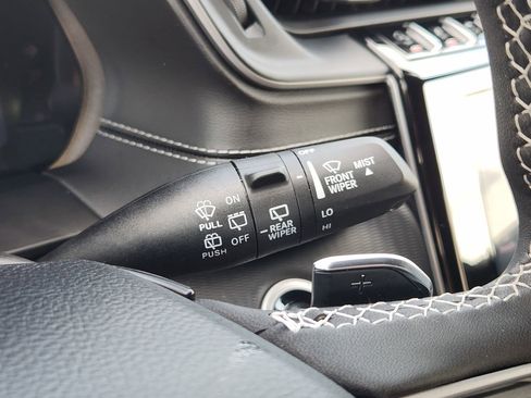 Used 2024 Jeep Grand Cherokee L Altitude AWD/4WD image 41
