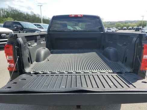 Used 2019 Chevrolet Silverado 1500 LT AWD/4WD image 9