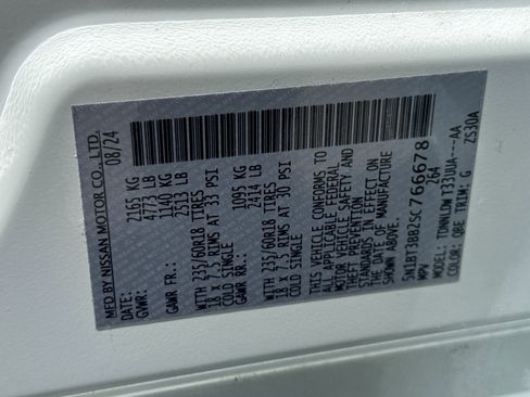 Used 2025 Nissan Rogue SV AWD/4WD image 26