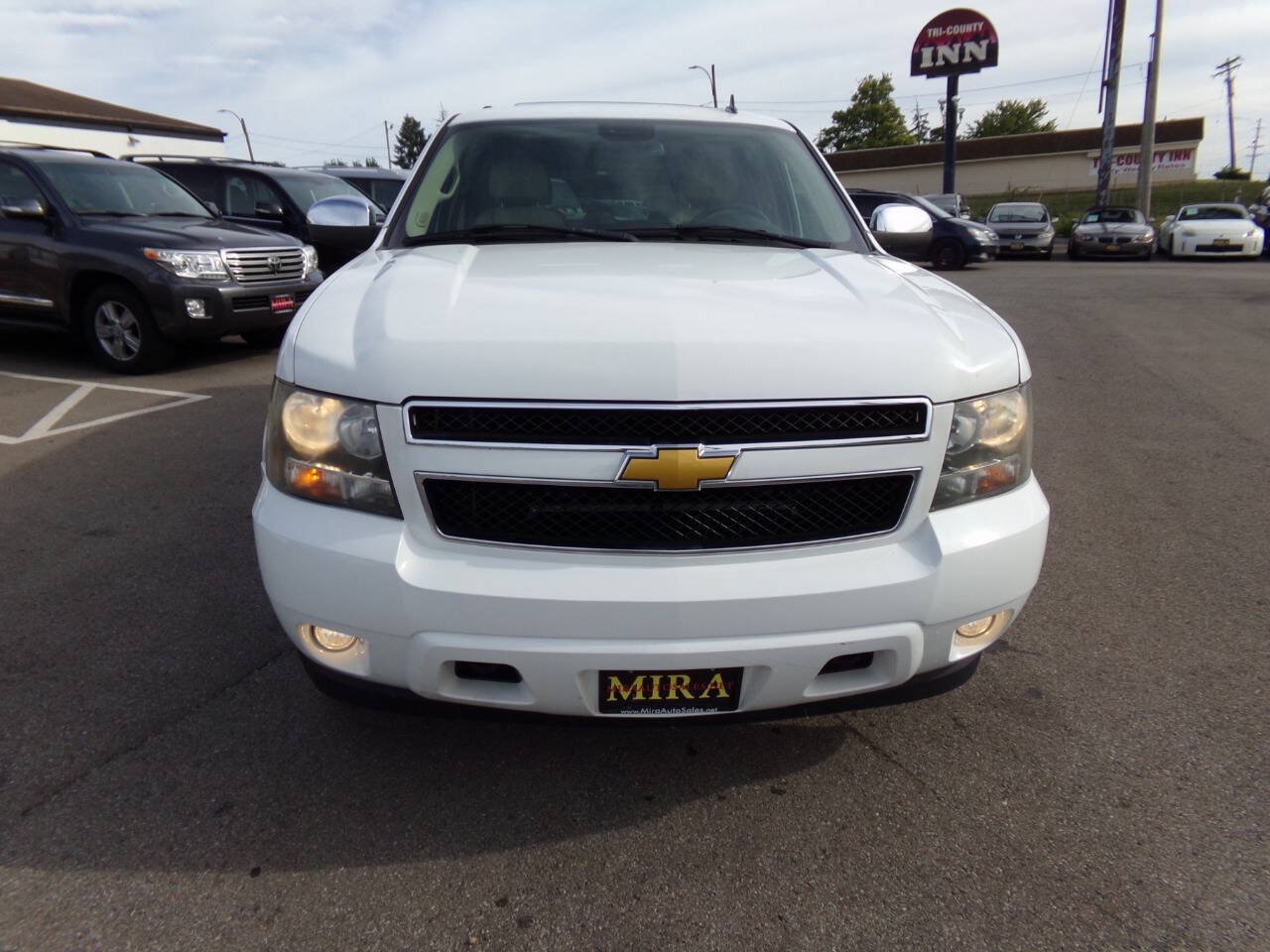 Used 2007 Chevrolet Suburban LTZ w/ LTZ Preferred Equipment Group AWD/4WD image 7