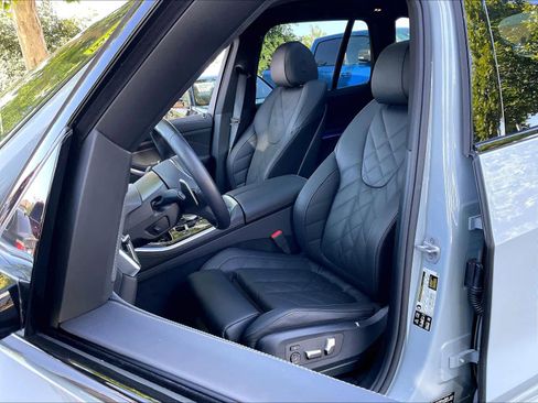 Used 2026 BMW X5 xDrive40i w/ M Sport Package AWD/4WD image 26
