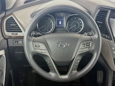 Used 2017 Hyundai Santa Fe Sport FWD image 18