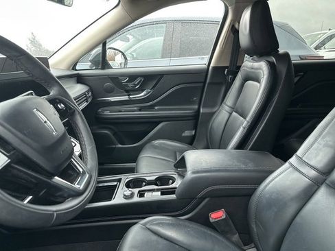 Used 2023 Lincoln Corsair AWD w/ Equipment Group 101A image 7