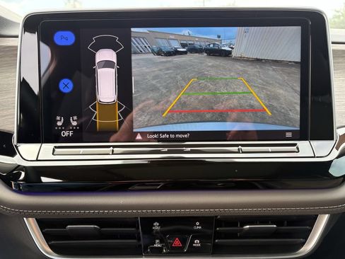 Used 2024 Volkswagen Atlas SEL AWD/4WD image 20