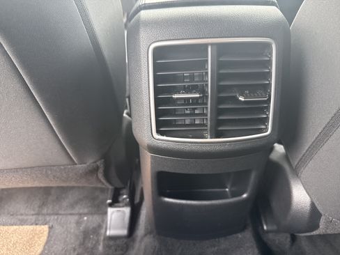 Used 2023 Kia Sportage LX AWD/4WD image 17