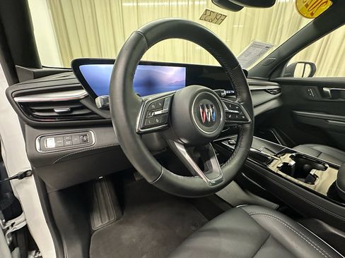 Certified 2025 Buick Enclave Preferred image 27