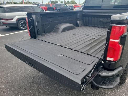 Used 2026 Chevrolet Silverado 2500 LT w/ Trail Boss Package AWD/4WD image 8