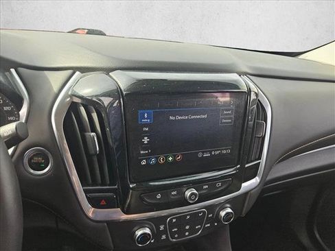 Used 2020 Chevrolet Traverse LT w/ Driver Confidence II Package image 18