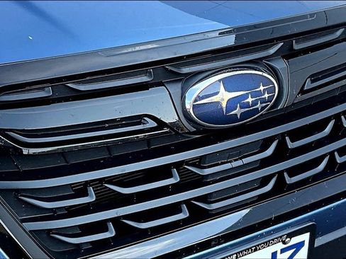 Used 2022 Subaru Forester AWD/4WD image 26