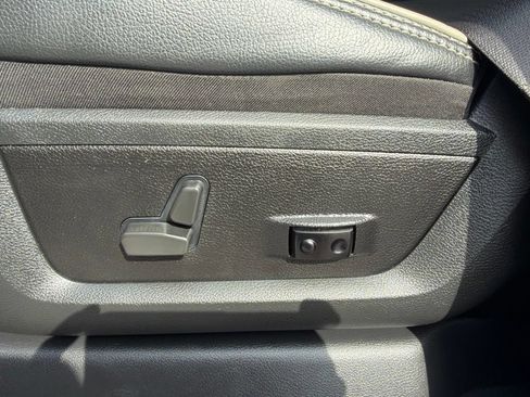 Used 2021 RAM 2500 Laramie w/ Safety Group B AWD/4WD image 32