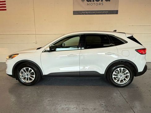 Used 2020 Ford Escape SE image 9