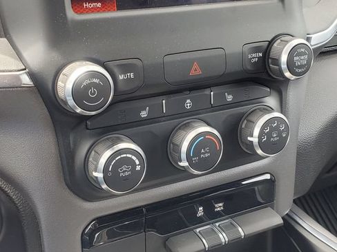 Used 2024 RAM 1500 Big Horn AWD/4WD image 23