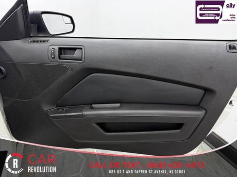 Used 2013 Ford Mustang Convertible image 42