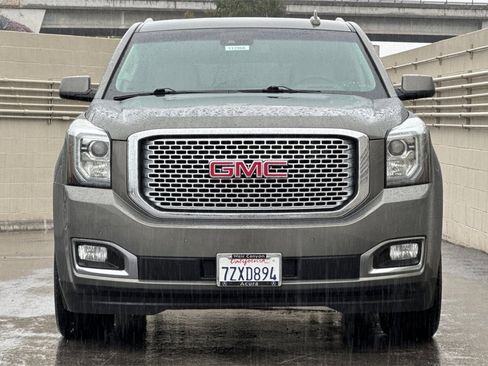Used 2017 GMC Yukon Denali w/ Open Road Package image 11