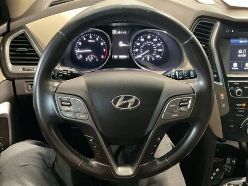 Used 2017 Hyundai Santa Fe Sport image 13