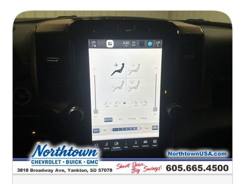Used 2022 RAM 1500 Laramie AWD/4WD image 19