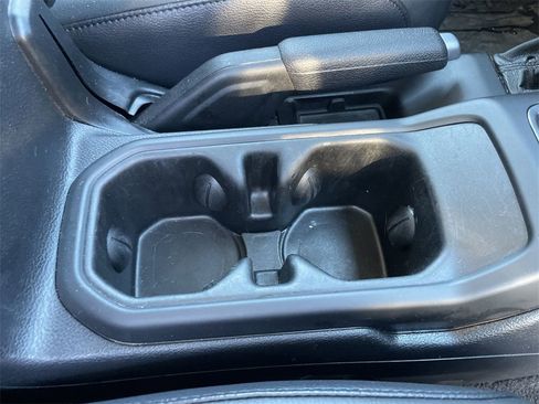 Used 2021 Jeep Wrangler Unlimited Sport image 28