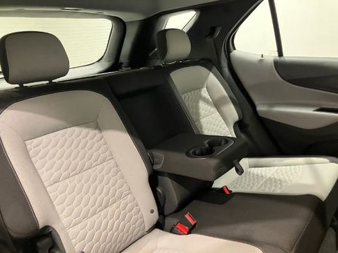 Used 2020 Chevrolet Equinox LS image 41