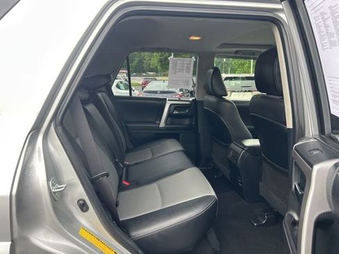 Used 2016 Toyota 4Runner SR5 AWD/4WD image 19