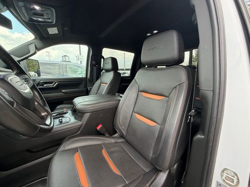 Used 2024 GMC Sierra 2500 AT4 w/ AT4 Preferred Package image 16