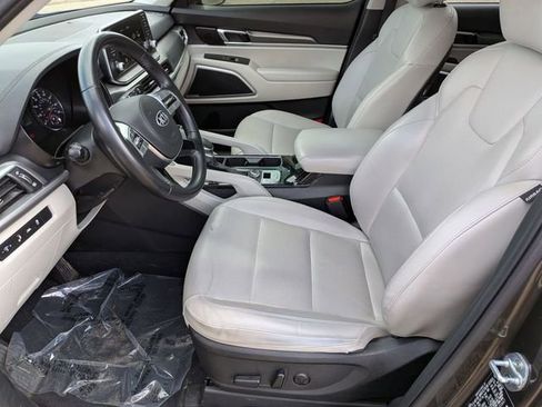 Used 2021 Kia Telluride S image 12