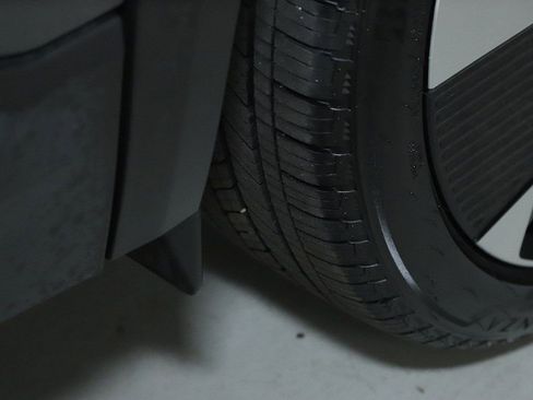 Certified 2025 Nissan Kicks SR w/ SR Premium Package image 39