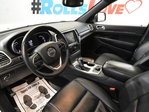 Used 2018 Jeep Grand Cherokee Limited image 12