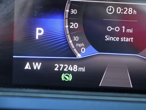 Used 2023 Volkswagen Taos SE w/ Panoramic Sunroof Package AWD/4WD image 12