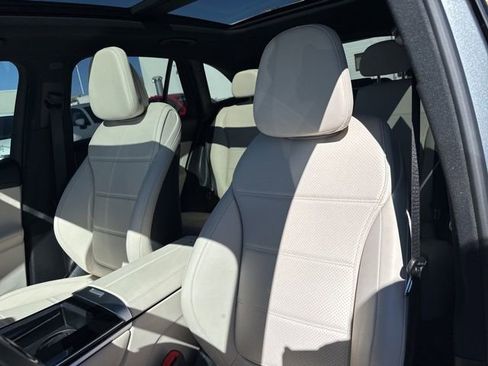 Used 2023 Mercedes-Benz GLC 300 4MATIC image 14