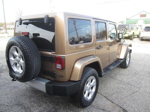 Used 2015 Jeep Wrangler Unlimited Sahara image 8