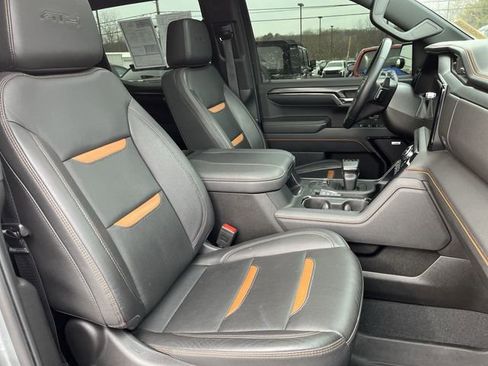 Used 2023 GMC Sierra 1500 AT4 w/ AT4 Preferred Package image 28