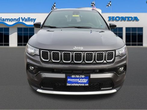 Used 2023 Jeep Compass Limited image 2