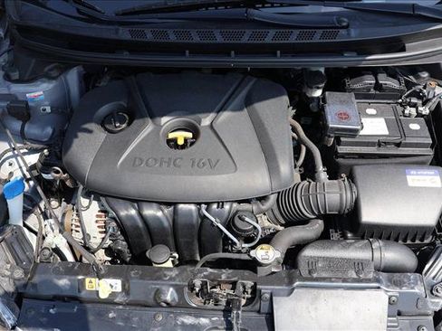 Used 2013 Hyundai Elantra GLS FWD image 30
