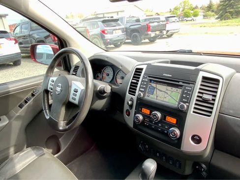 Used 2020 Nissan Frontier PRO-4X w/ Pro-4x Utility Package AWD/4WD image 37