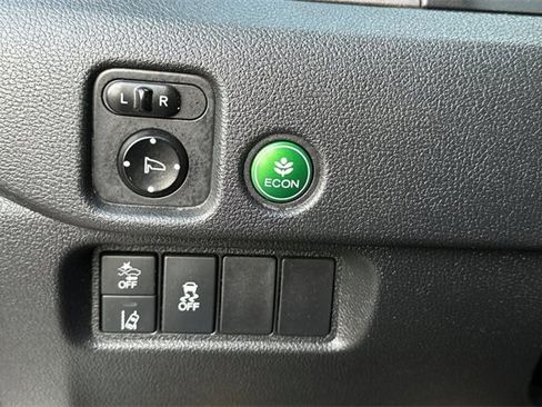 Used 2019 Honda Pilot LX image 31