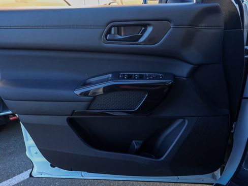 New 2025 Nissan Pathfinder SV image 23