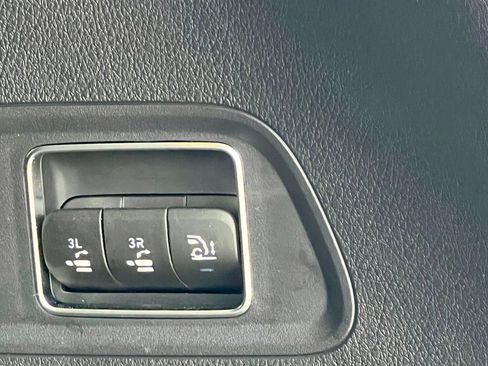 Certified 2026 Mercedes-Benz GLS 450 4MATIC image 49
