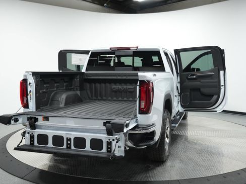 New 2026 GMC Sierra 1500 SLT w/ SLT Premium Plus Package image 10