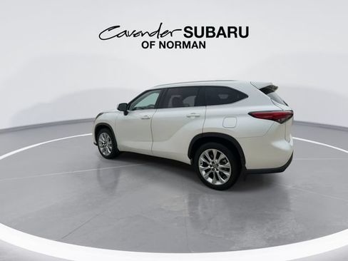 Used 2020 Toyota Highlander Limited AWD/4WD image 7