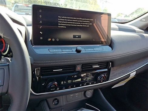 New 2026 Nissan Rogue Platinum w/ Platinum Premium Package image 8