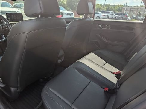 Used 2022 Honda Civic Touring image 12