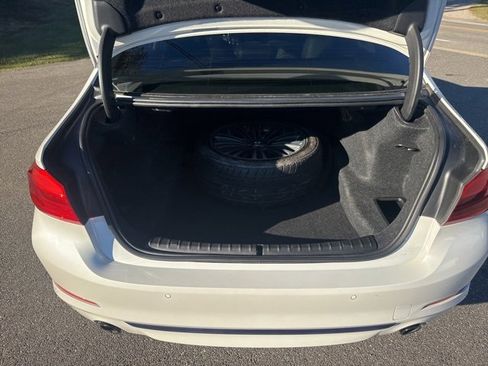 Used 2018 BMW 530i xDrive image 22