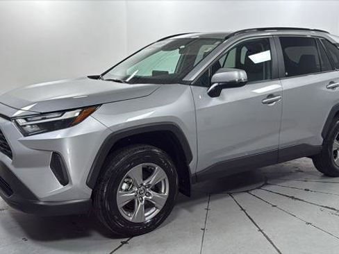 Certified 2025 Toyota RAV4 XLE w/ Convenience Package AWD/4WD image 1