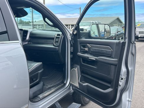 Used 2019 RAM 3500 Limited AWD/4WD image 32