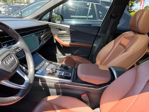 Used 2020 Audi Q7 3.0T Premium Plus w/ Premium Plus Package AWD/4WD image 8